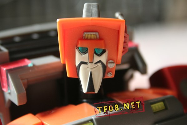 Transformers Animated Wreckgar  (3 of 15)